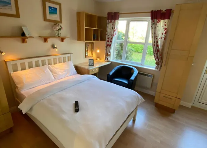 Ard Nua Village דירה